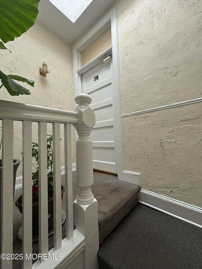 Foto del edificio - 651 2nd Ave