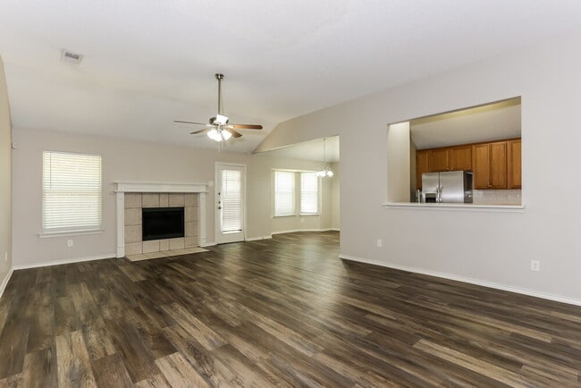 Building Photo - 1512 Fern Dr