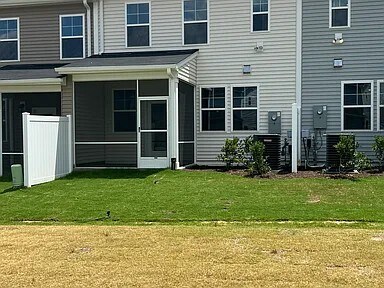 Foto del edificio - 111 Aster Bloom Ln