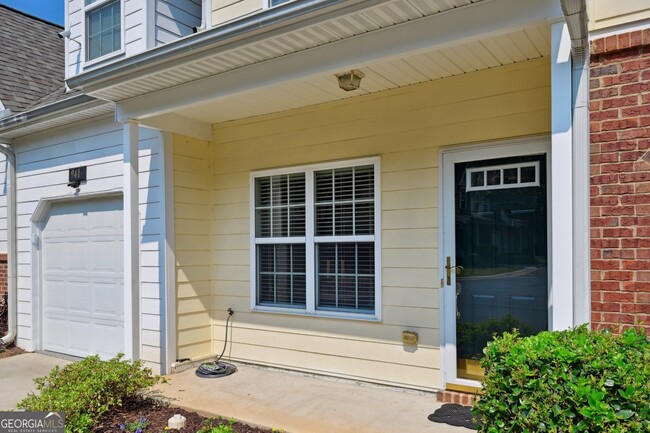 Building Photo - 939 Pike Forest Dr