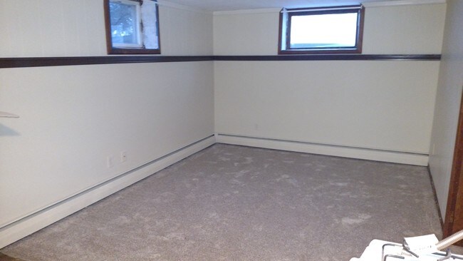 living room one end - 4905 Grolier Rd