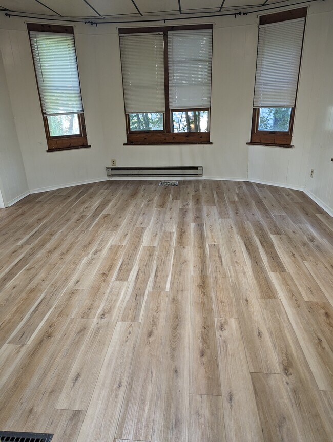 Foto del edificio - 630 E Brady St