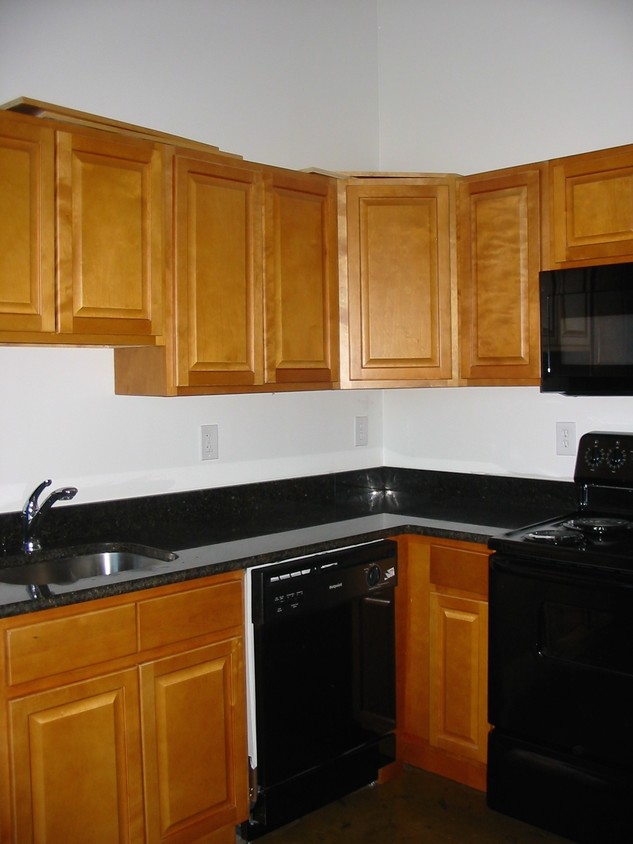 Primary Photo - 1429 Park St