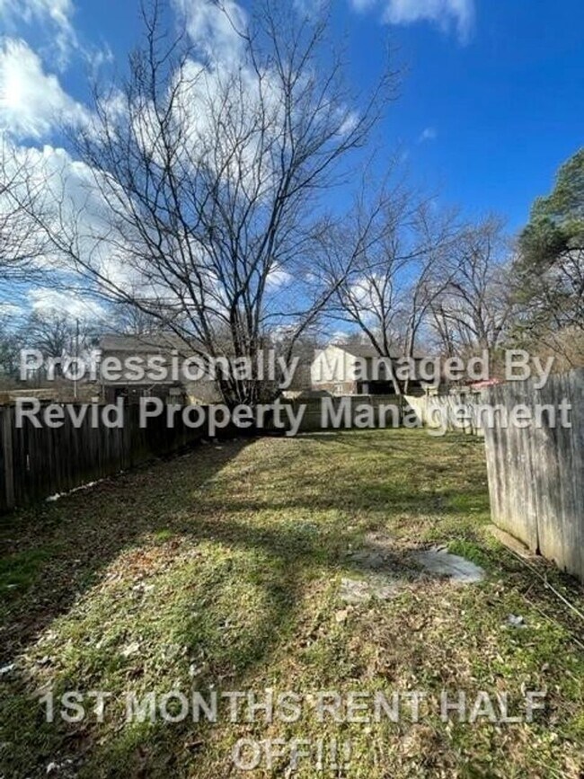Foto del edificio - 2977 Stage Park Pl