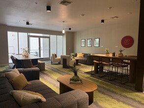 Interior Photo - ShareWESTSIDE