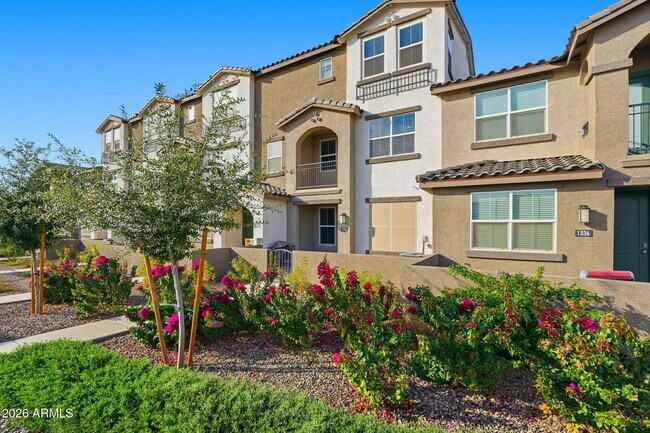 Foto del edificio - 1255 N Arizona Ave