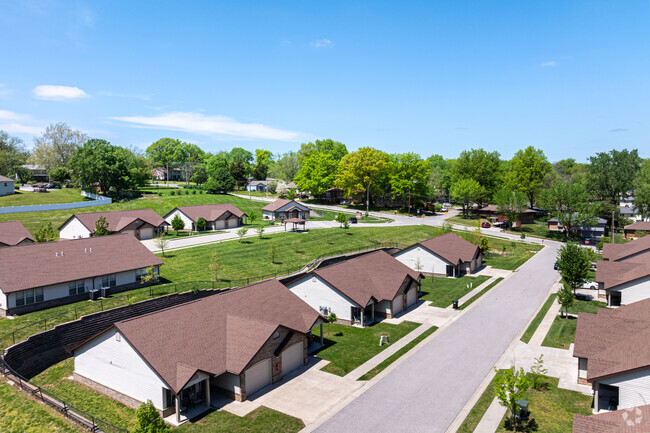 Building Photo - North Creek Estates