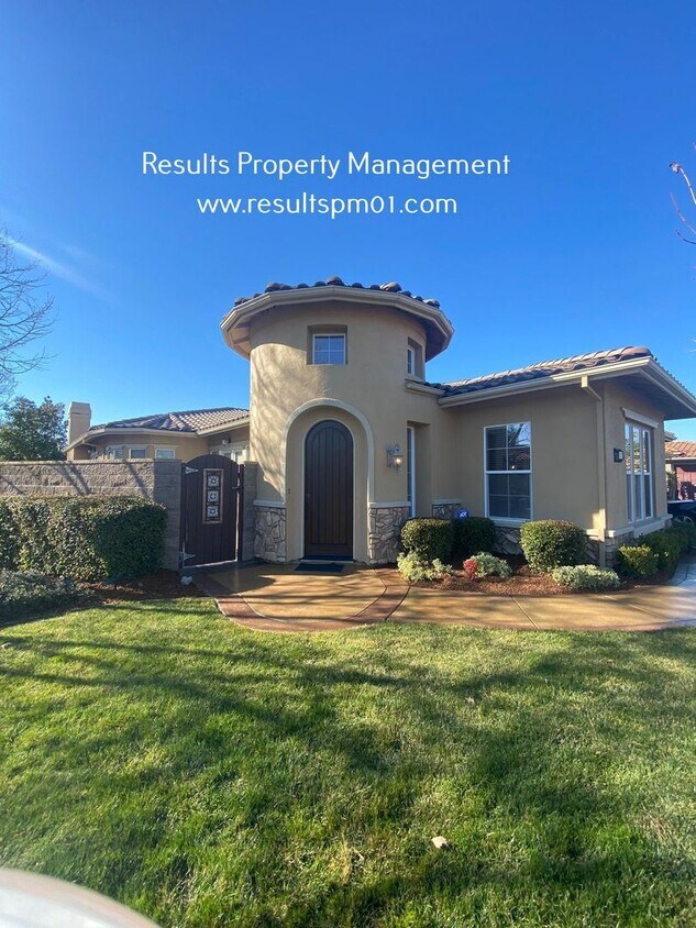 Primary Photo - 3 br, 3 bath House - 8702 Pasatiempo Cir