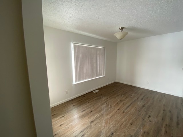 Building Photo - 911 Laura Dr