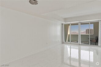 Building Photo - 2700 S Las Vegas Blvd