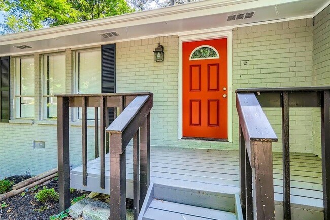 Foto del edificio - 381 Shelton Woods Ct