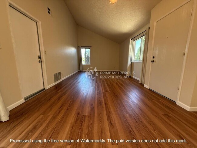 Foto del edificio - 4 bedroom in San Leandro CA 94579