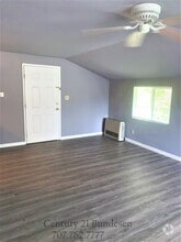 Building Photo - 441 Earle St