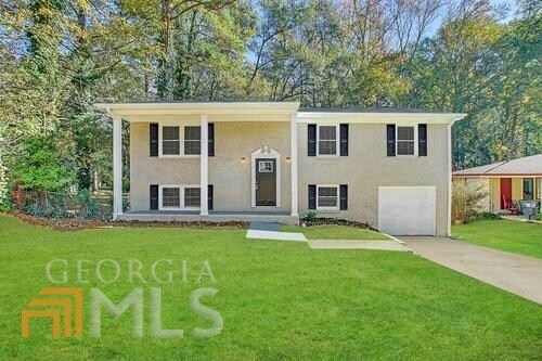 Building Photo - 6525 Woodford Rd