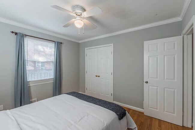 Foto del edificio - 303 E Braddock Rd