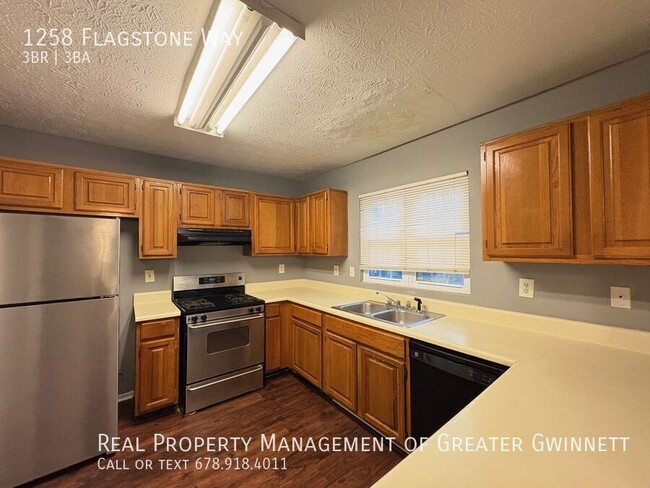 Building Photo - 1258 Flagstone Way NW