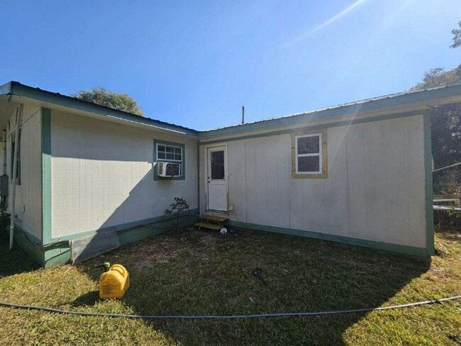 Building Photo - 960 County Rd 662