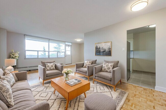 Photo du bâtiment - Cresswell Court Apartments
