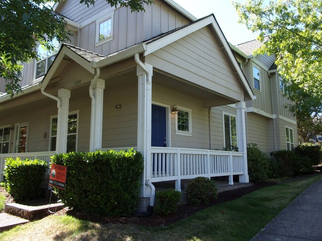 Foto del edificio - Meadows Townhome