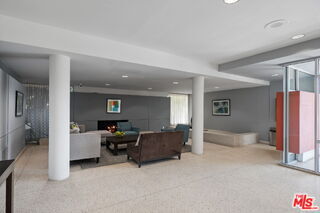 Building Photo - 4807 Woodley Ave