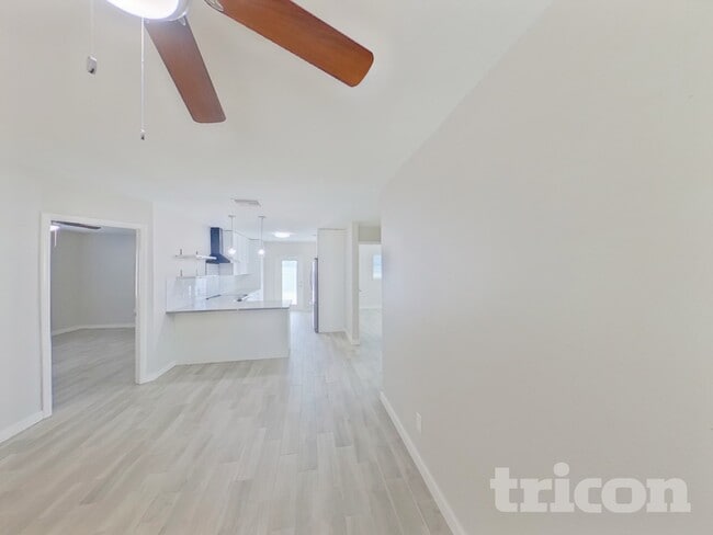 Building Photo - 6210 S Adelia Ave