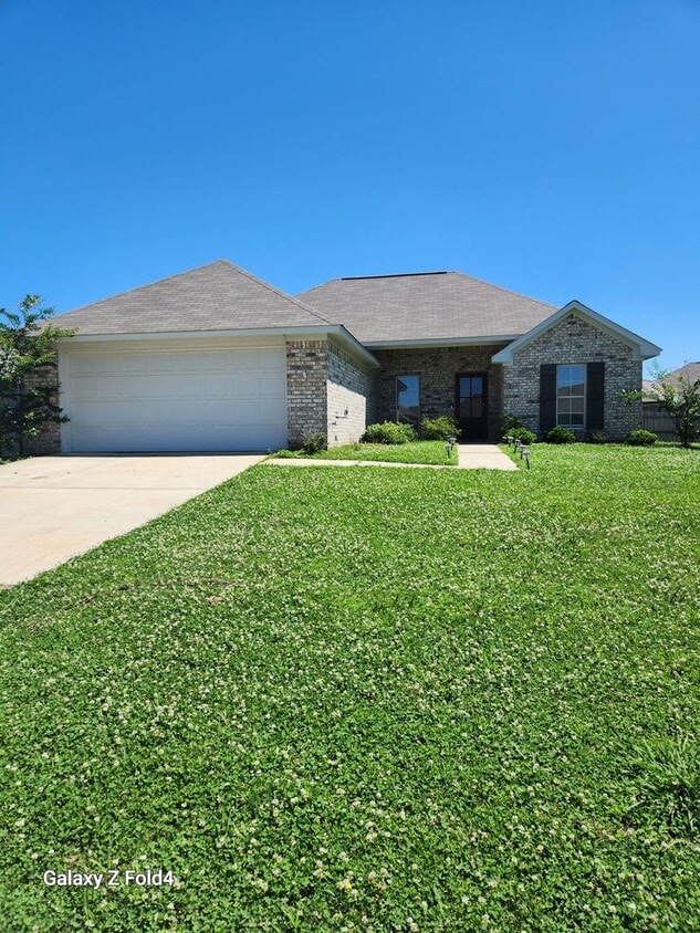 Primary Photo - 3 Bed/2 Bath Home in Greenfield Station!! ...