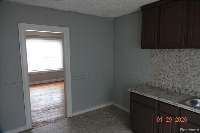 Foto del edificio - 15444 Appoline St