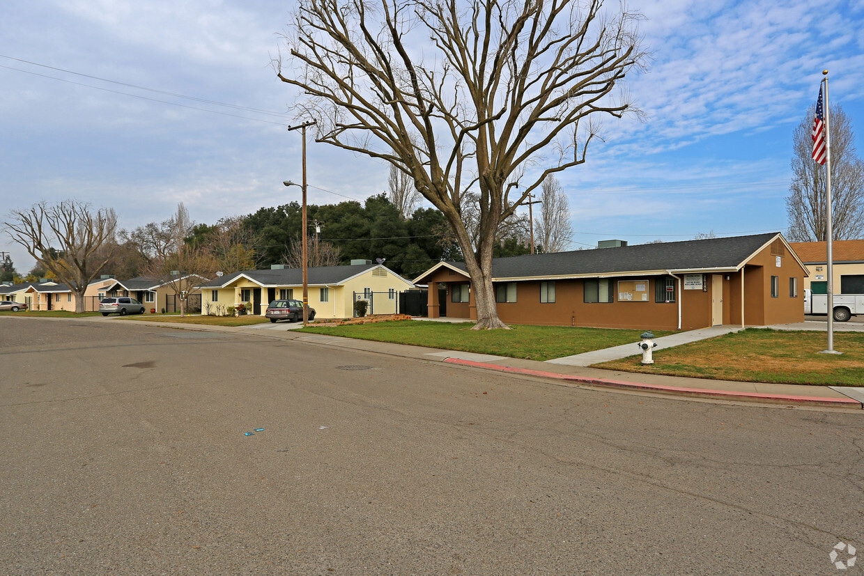 Building Photo - Mokelumne Manor