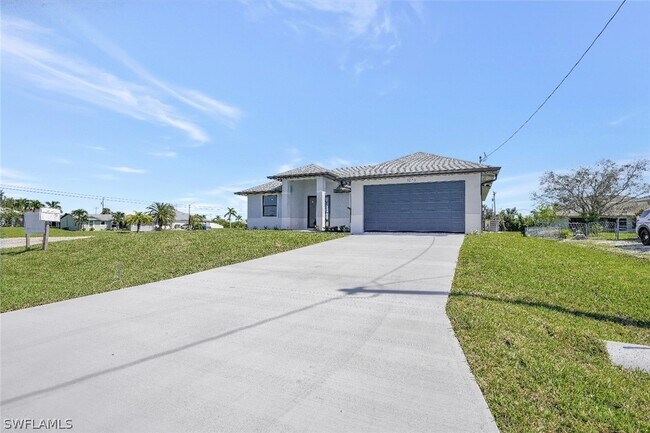 Foto del edificio - 1025 NE 1st Pl