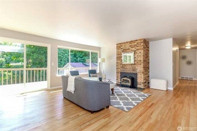 Foto del edificio - 30240 7th Ave S