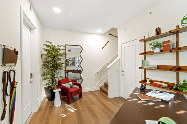 Building Photo - ANKR Wilton Manors