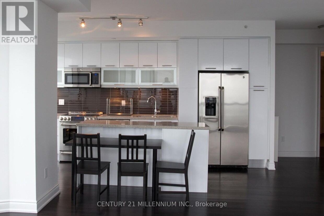 Photo principale - 388-7388 Yonge St