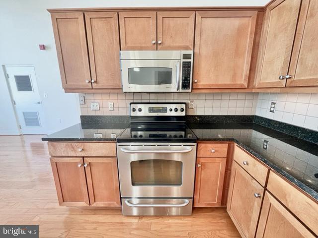 Foto del edificio - 8326 Fenton St