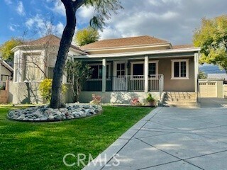 Foto principal - 1565 Las Lunas St