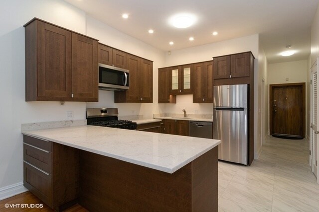 Building Photo - 1701 N Clybourn Ave