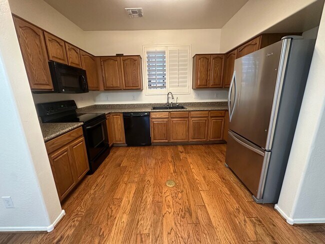 Foto del edificio - Beautiful 3 bed/2.5 bath home near San Tan...