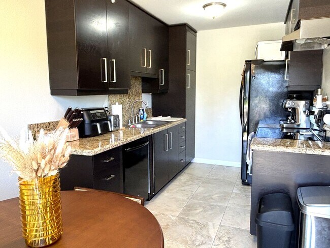 Foto del edificio - Live the Coveted Encinitas Lifestyle!