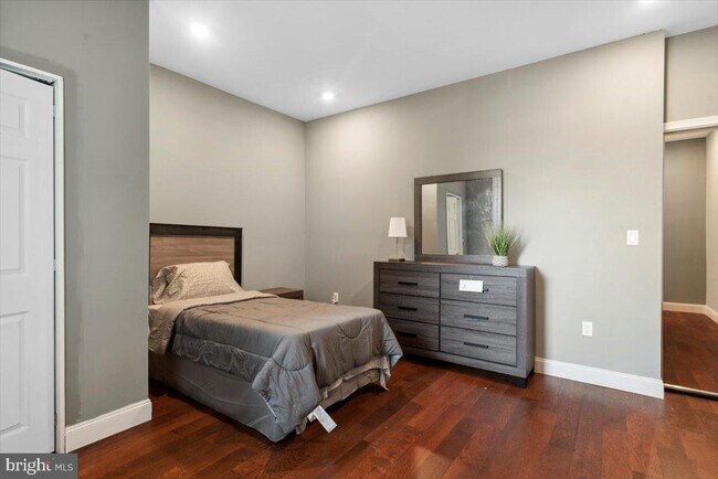 Foto del edificio - 5005 N 12th St