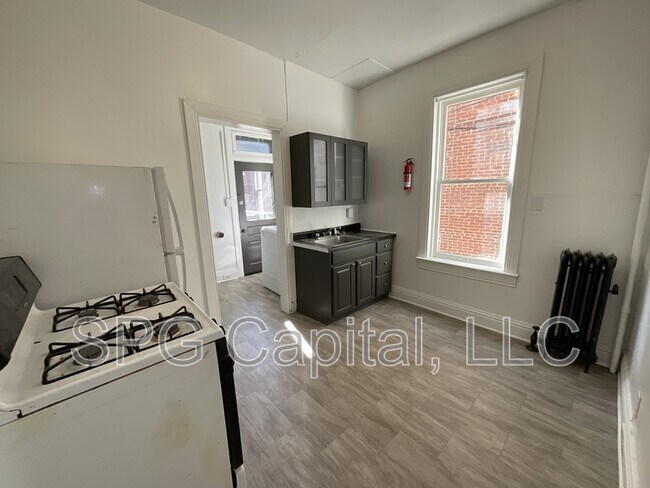 Foto del edificio - 1042 W Market St