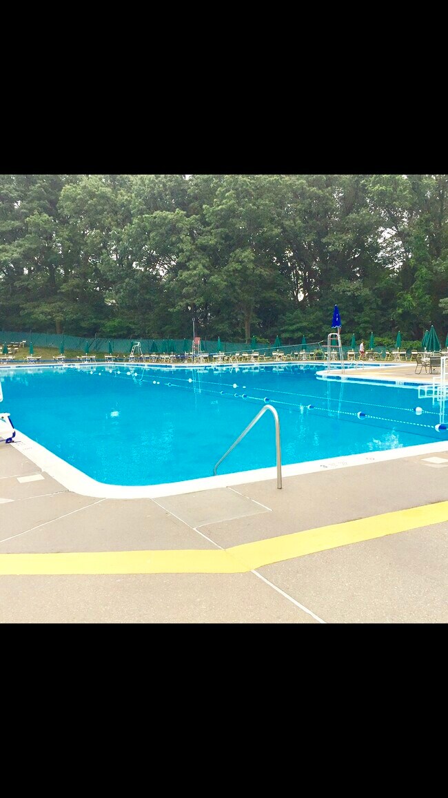 Foto del edificio - 75-25 210th St