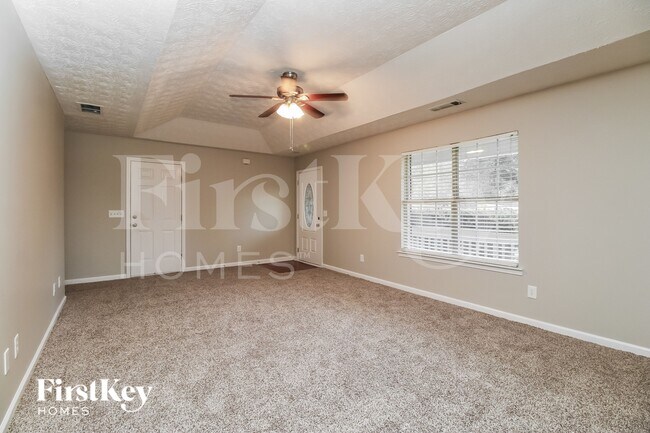 Foto del edificio - 655 Pebble Blvd