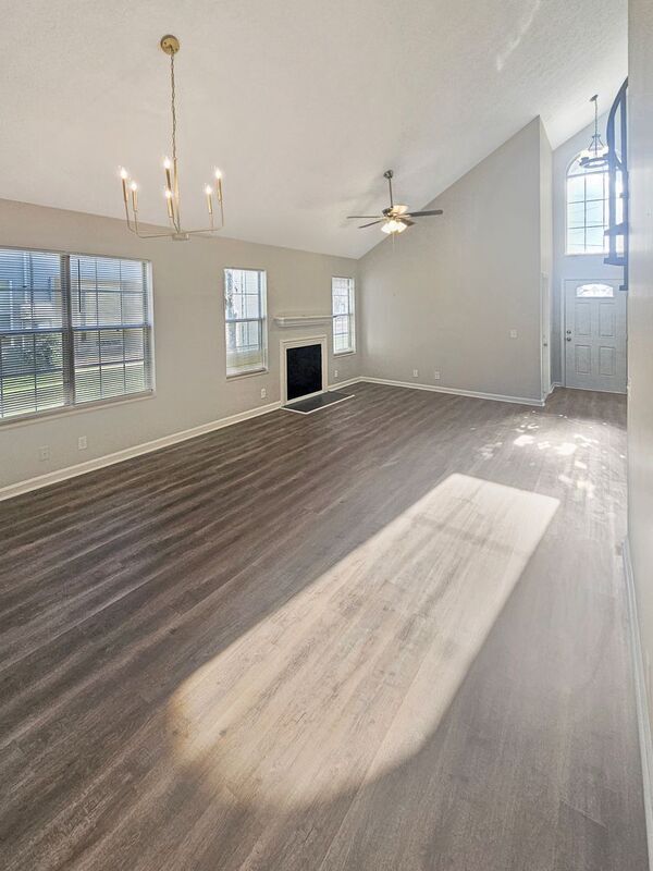 Foto del edificio - 1407 Apache Ln