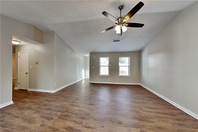 Foto del edificio - 5359 Stafford Dr NW