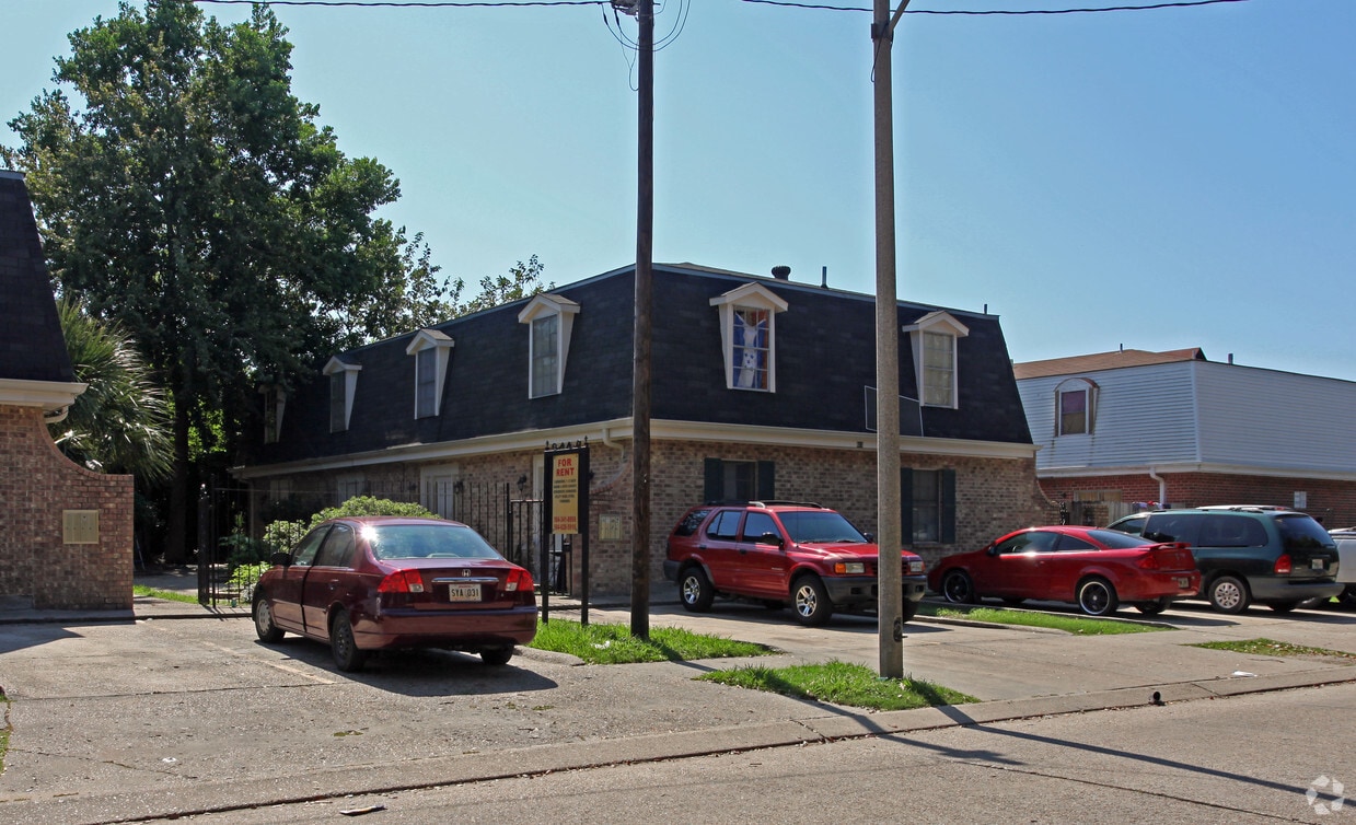 609613 Farmington Pl, Gretna, LA 70056 Apartments in Gretna, LA