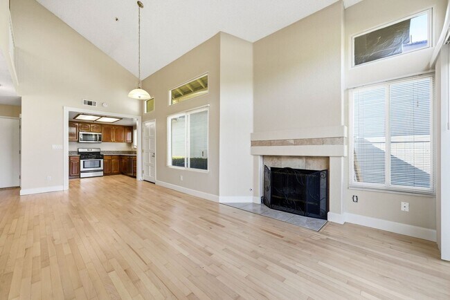 Building Photo - Upgraded Condo with Dual Masters in Gated Community in Orange