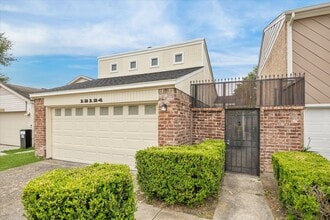 Building Photo - 12124 Burdine St