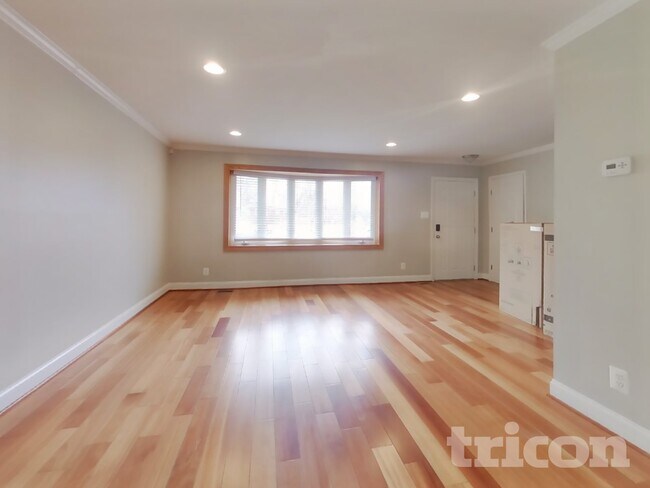 Foto del edificio - 2006 Kirklin Dr