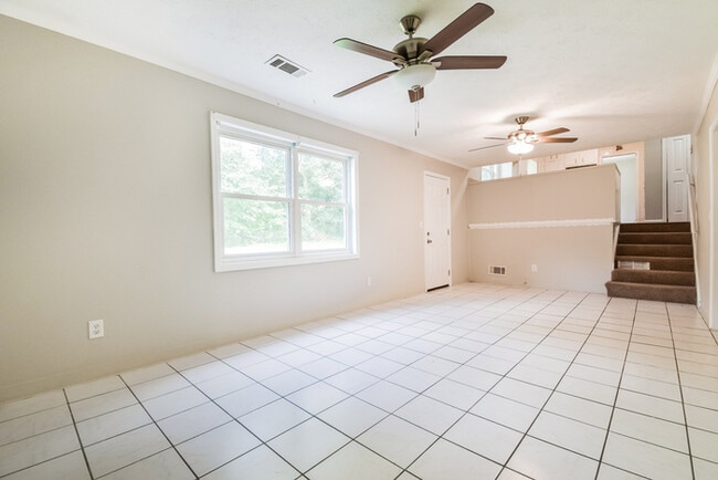 Building Photo - 7312 Penland Dr