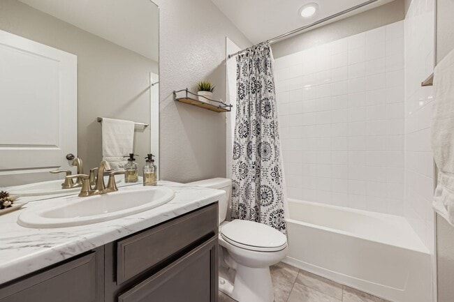 Building Photo - 17656 Olive St