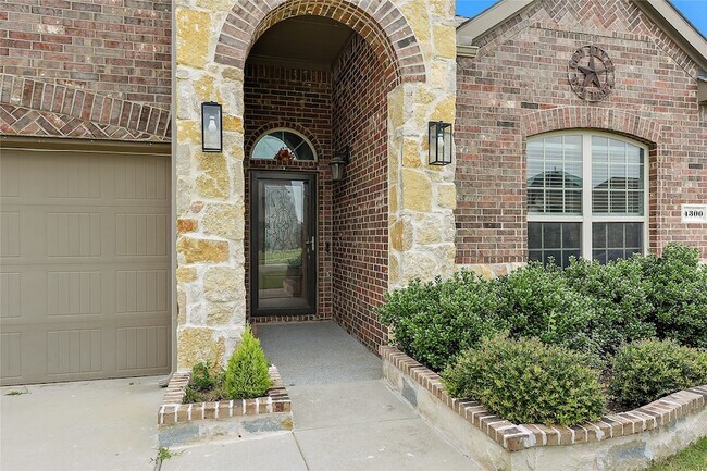 Foto del edificio - 4300 Lakeview Dr